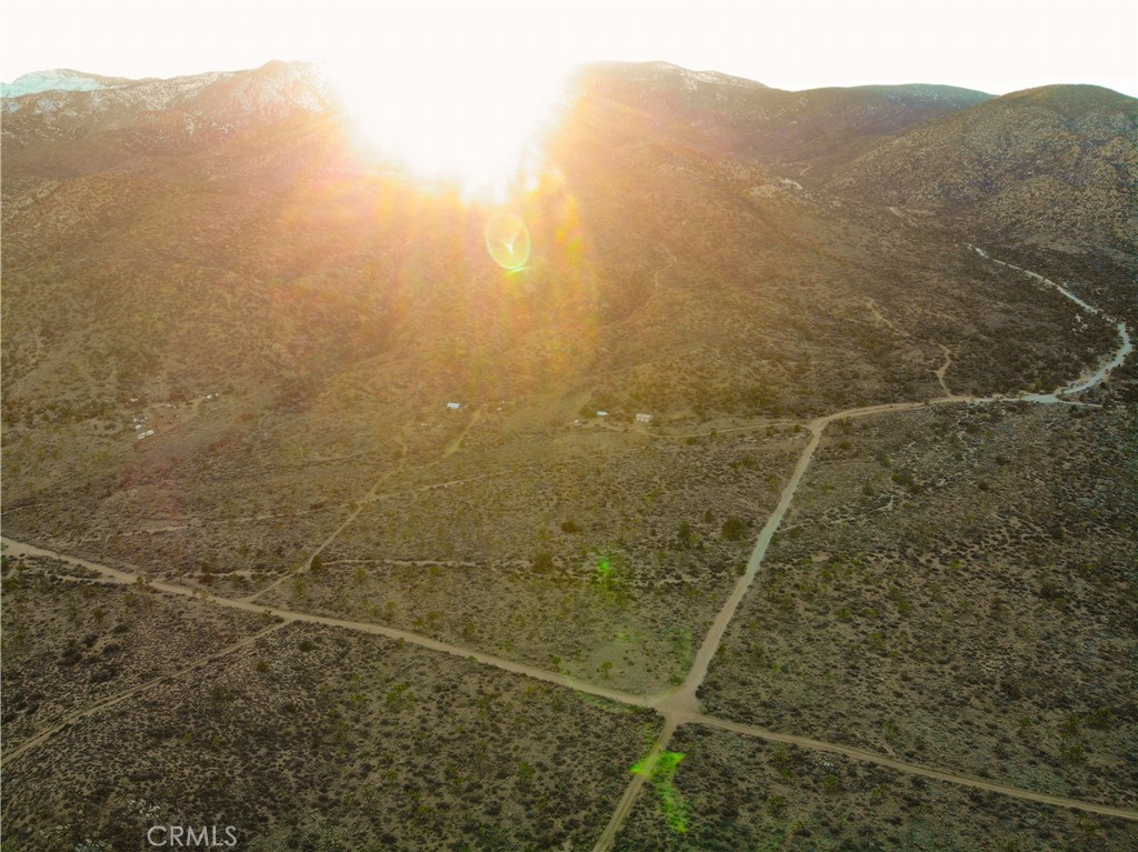 1352 Orion Trl, Pioneertown, CA 92268