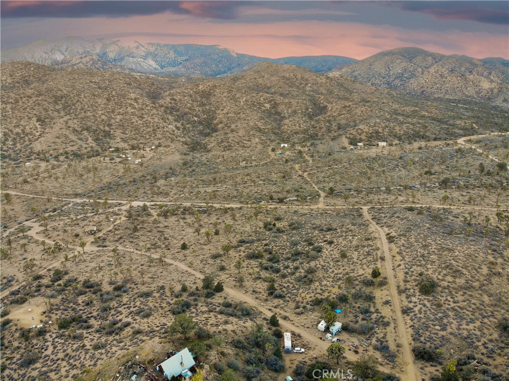 1352 Orion Trl, Pioneertown, CA 92268