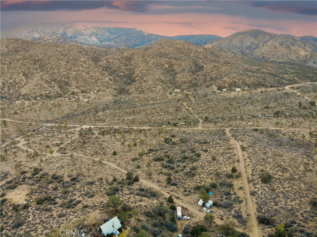 1531 Orion Trl, Pioneertown, CA 92268