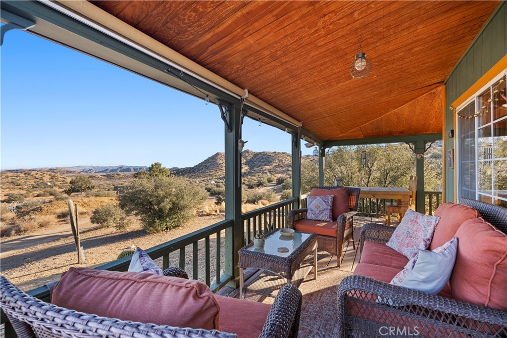 2860 Orange Trl, Pioneertown, CA 92268