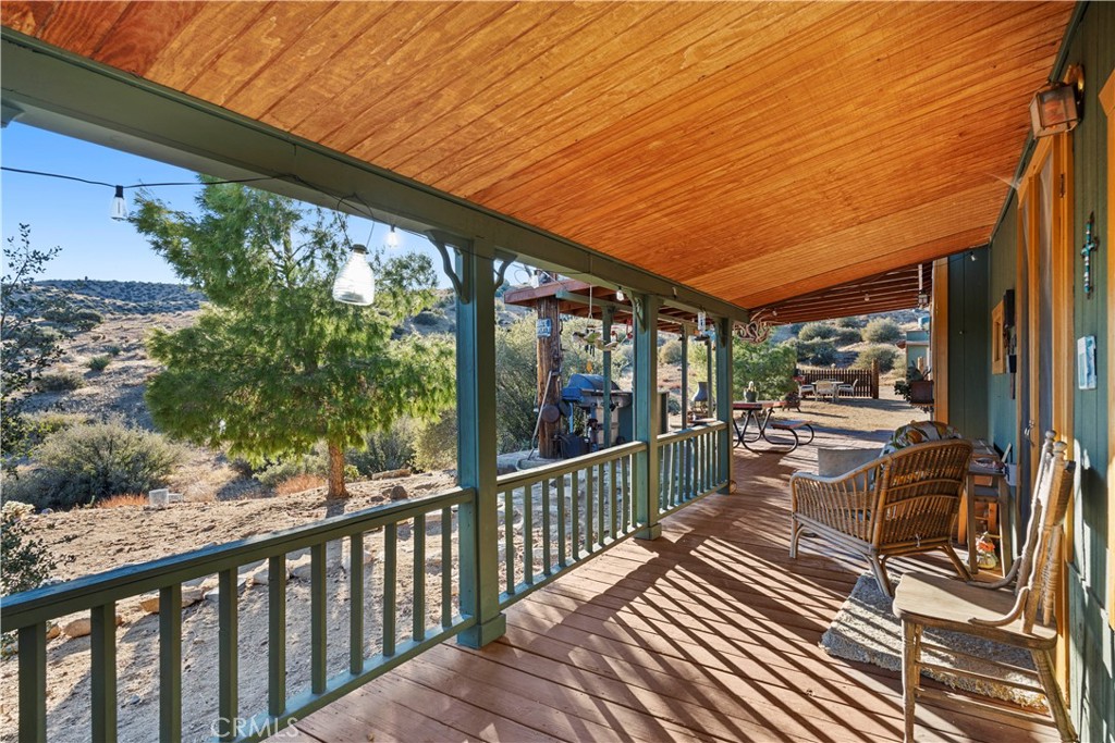 2860 Orange Trl, Pioneertown, CA 92268