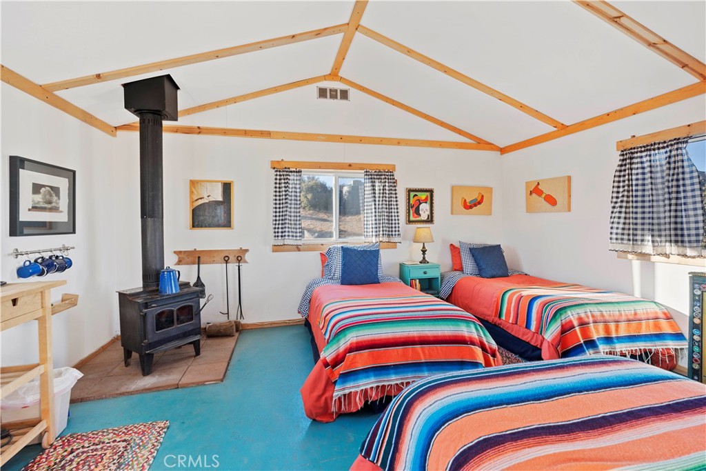 2860 Orange Trl, Pioneertown, CA 92268