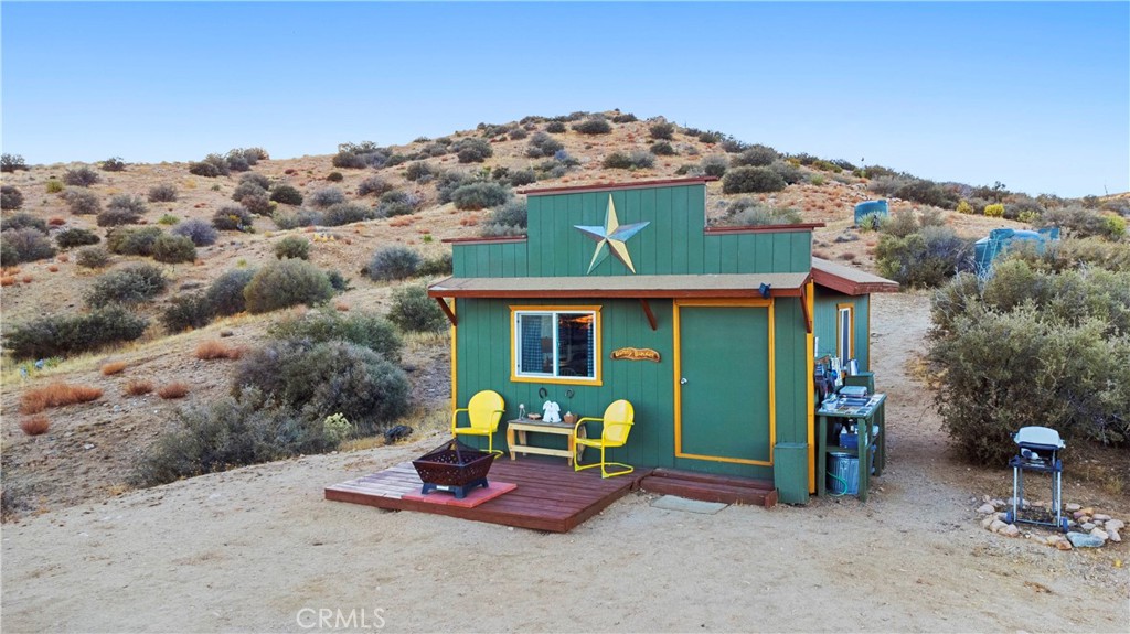 2860 Orange Trl, Pioneertown, CA 92268