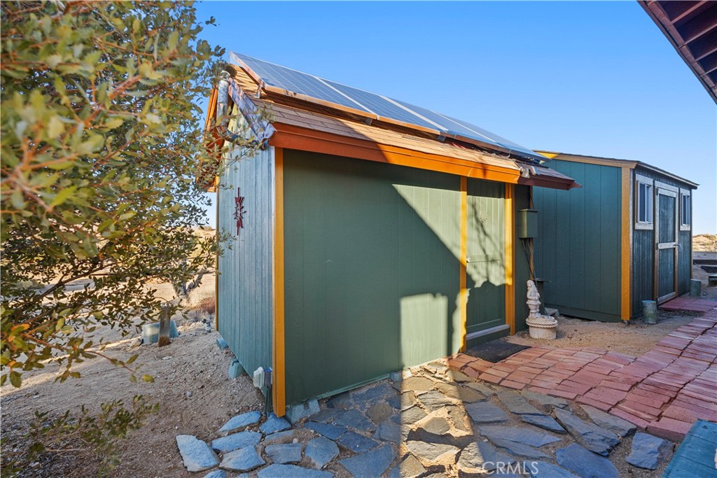 2860 Orange Trl, Pioneertown, CA 92268