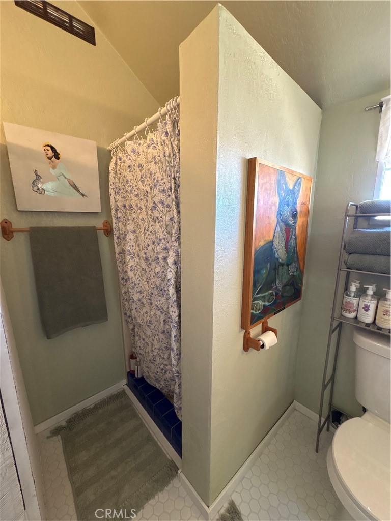 2860 Orange Trl, Pioneertown, CA 92268