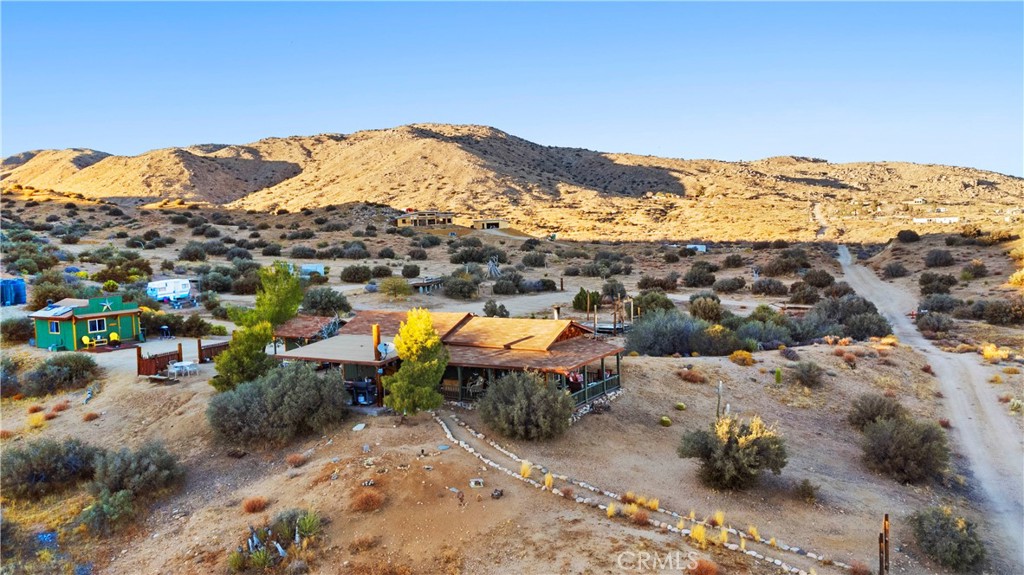 2860 Orange Trl, Pioneertown, CA 92268