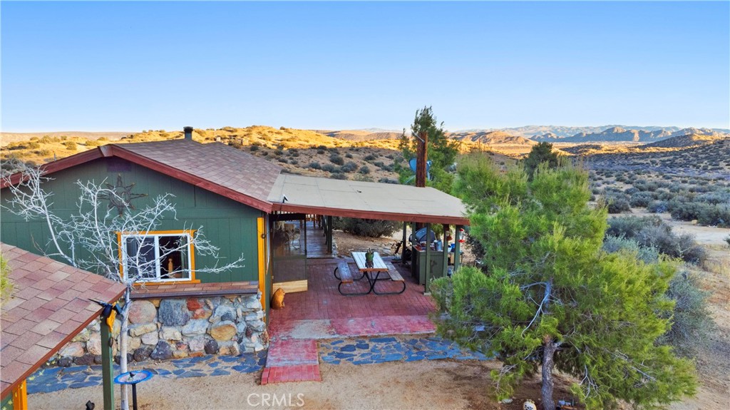 2860 Orange Trl, Pioneertown, CA 92268