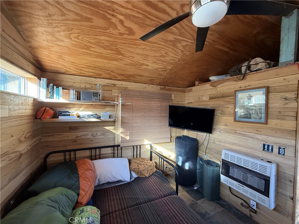 46861 Burns Canyon Rd., Pioneertown, CA 92268