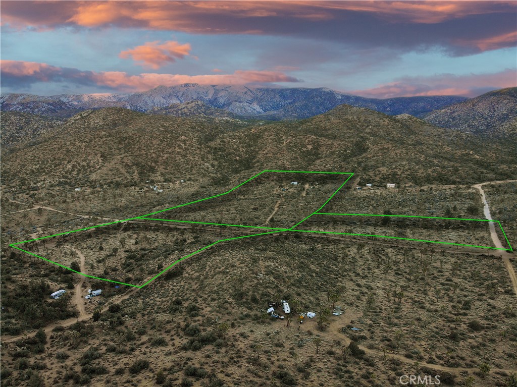 1352 Orion Trl, Pioneertown, CA 92268