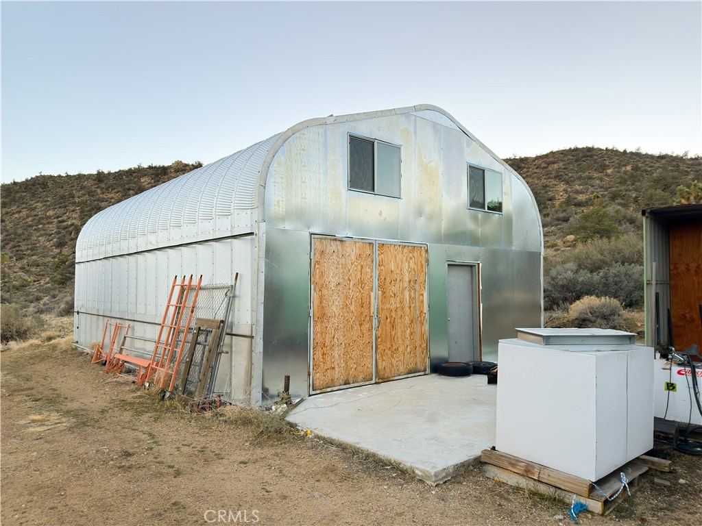 1352 Orion Trl, Pioneertown, CA 92268