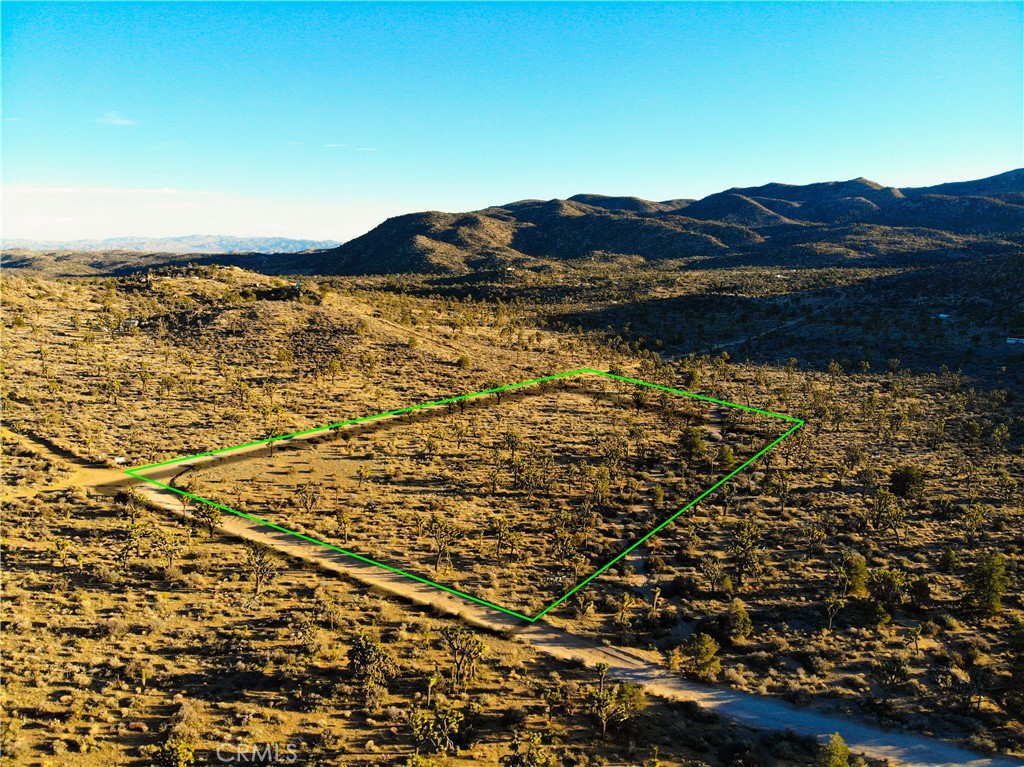 1352 Orion Trl, Pioneertown, CA 92268