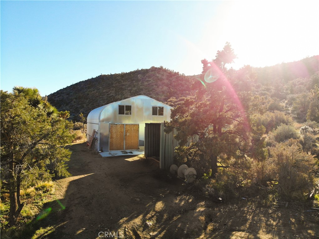 1352 Orion Trl, Pioneertown, CA 92268