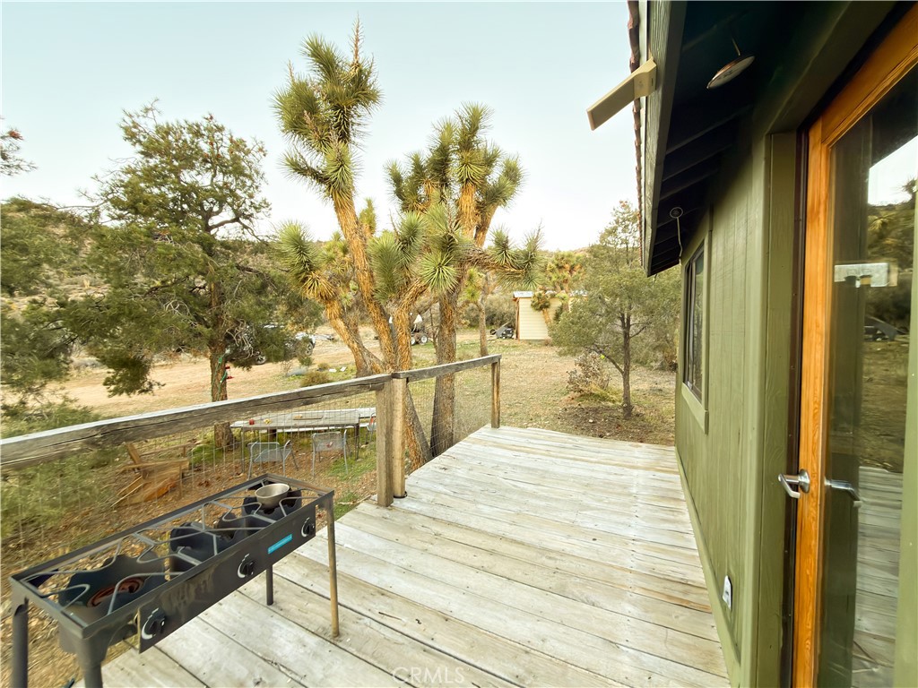 1352 Orion Trl, Pioneertown, CA 92268