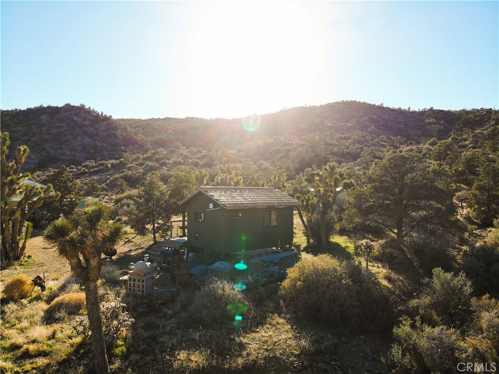 1352 Orion Trl, Pioneertown, CA 92268