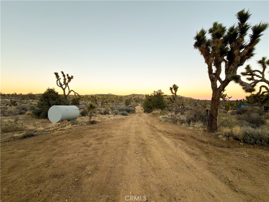 1352 Orion Trl, Pioneertown, CA 92268