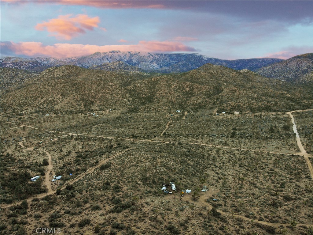 1352 Orion Trl, Pioneertown, CA 92268