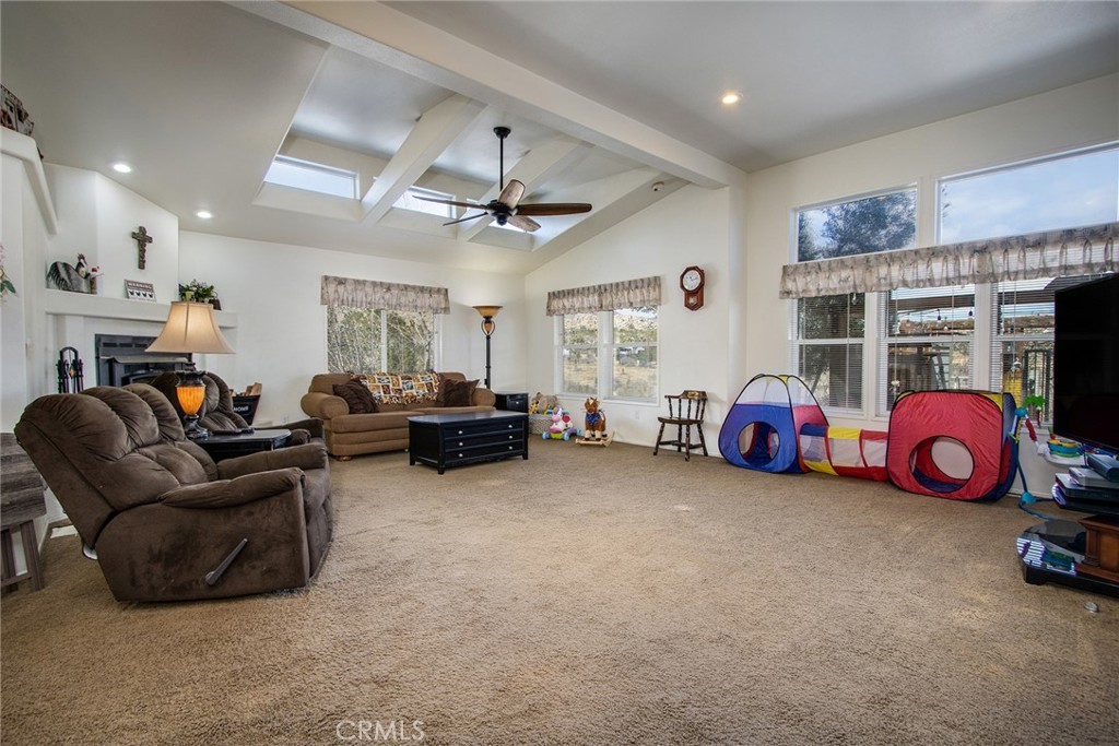 2863 Ox Yoke, Pioneertown, CA 92268