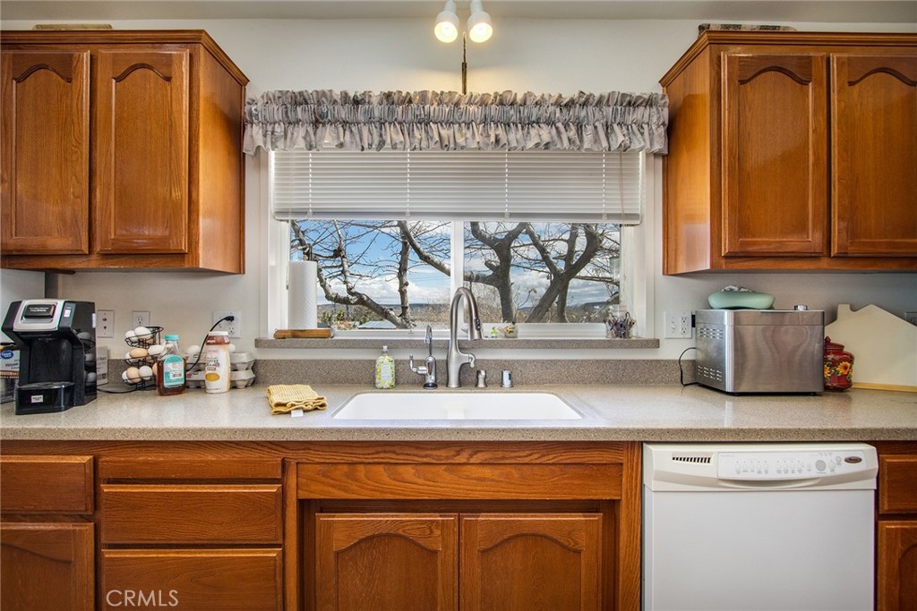 2863 Ox Yoke, Pioneertown, CA 92268