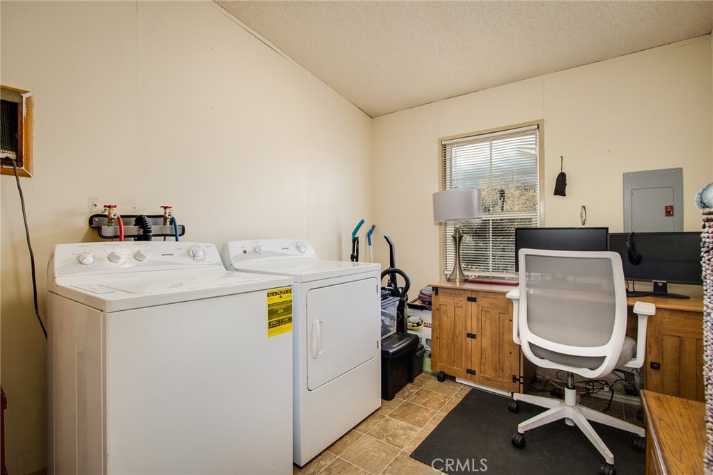 2863 Ox Yoke, Pioneertown, CA 92268