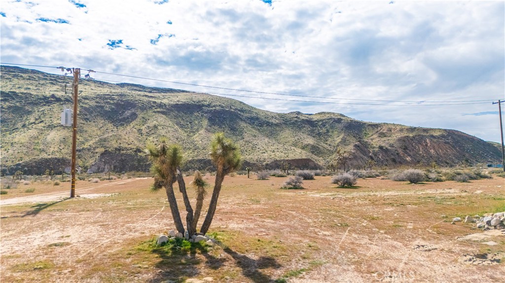 55455 Pipes Canyon, Pioneertown, CA 92268