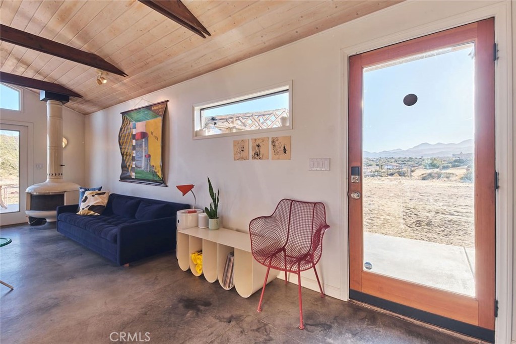 52733 Oak Dr, Pioneertown, CA 92268