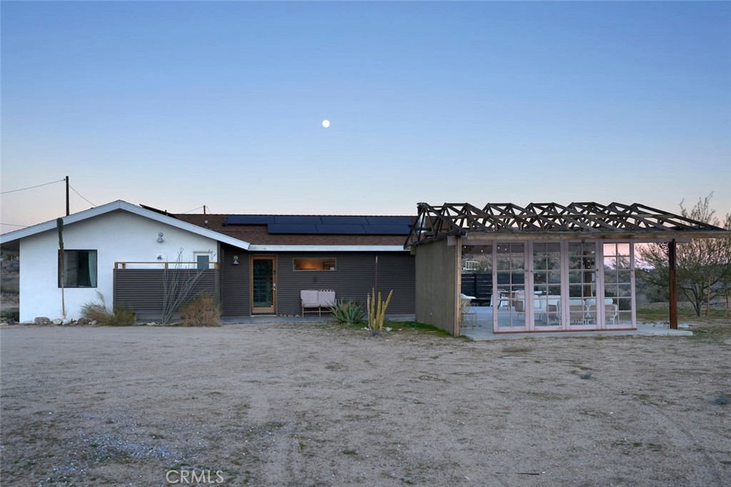52733 Oak Dr, Pioneertown, CA 92268