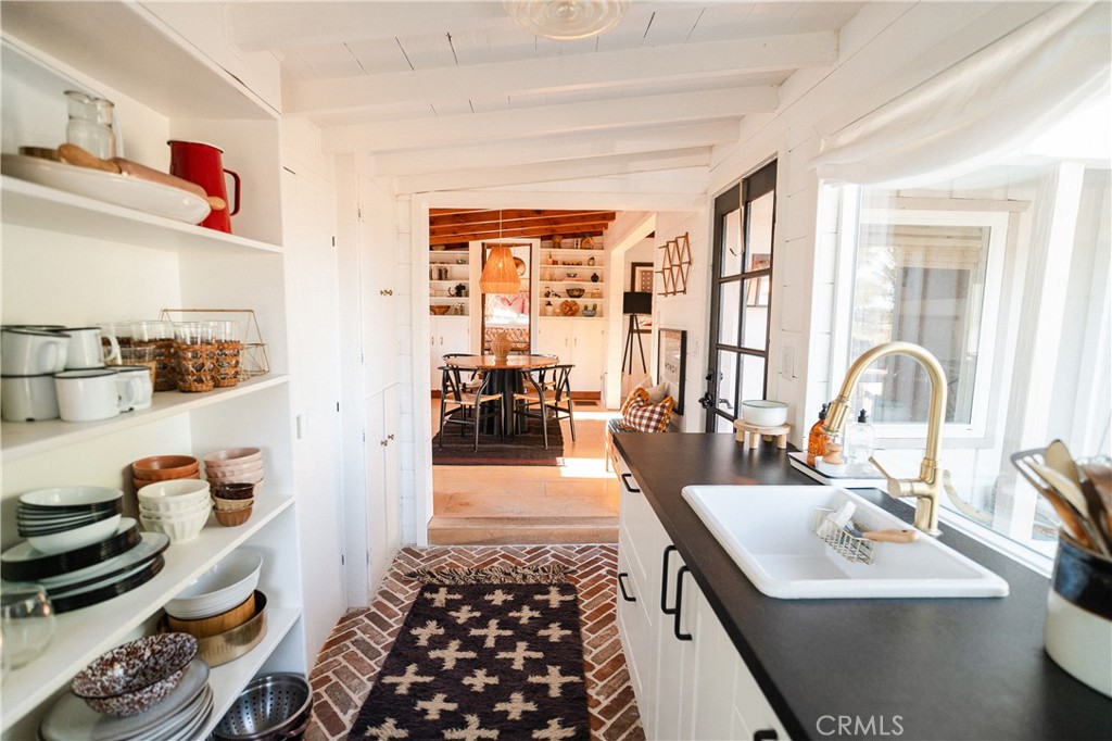 2810 Painted Post Pass, Pioneertown, CA 92268