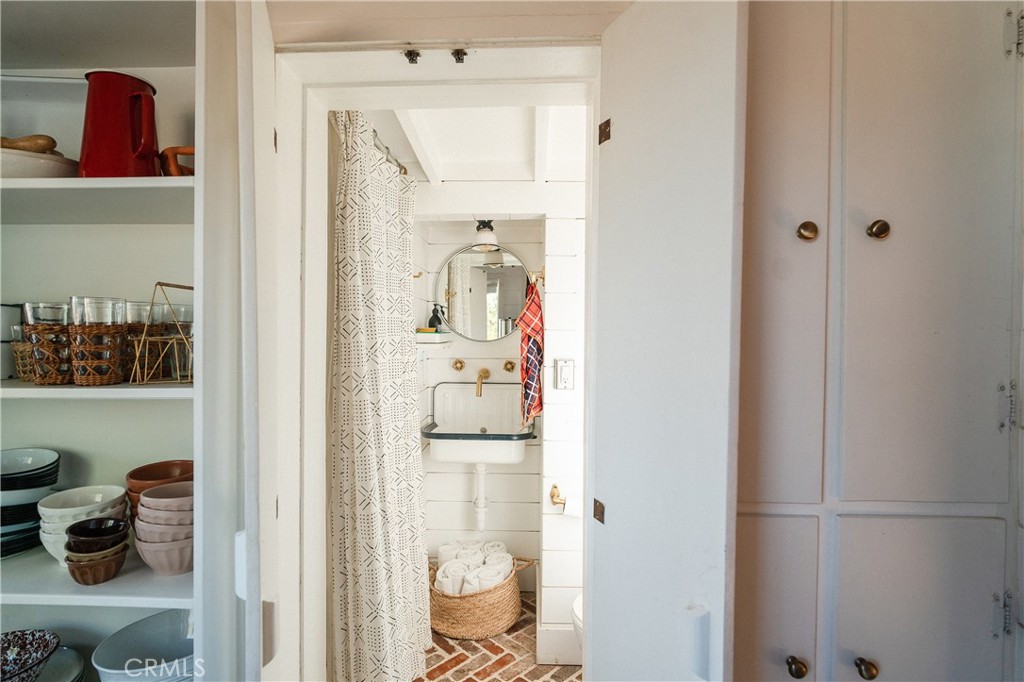 2810 Painted Post Pass, Pioneertown, CA 92268