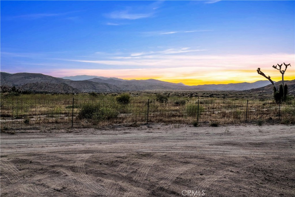 5415 Red Ryder Rd, Pioneertown, CA 92268