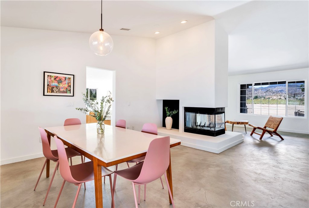 5415 Red Ryder Rd, Pioneertown, CA 92268