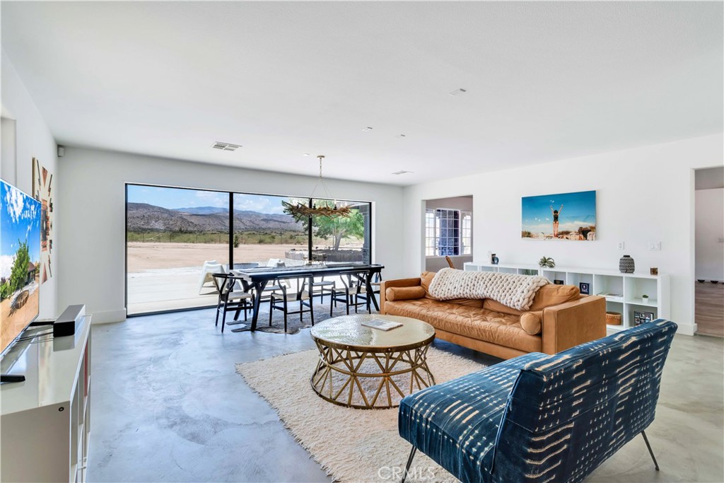 5415 Red Ryder Rd, Pioneertown, CA 92268