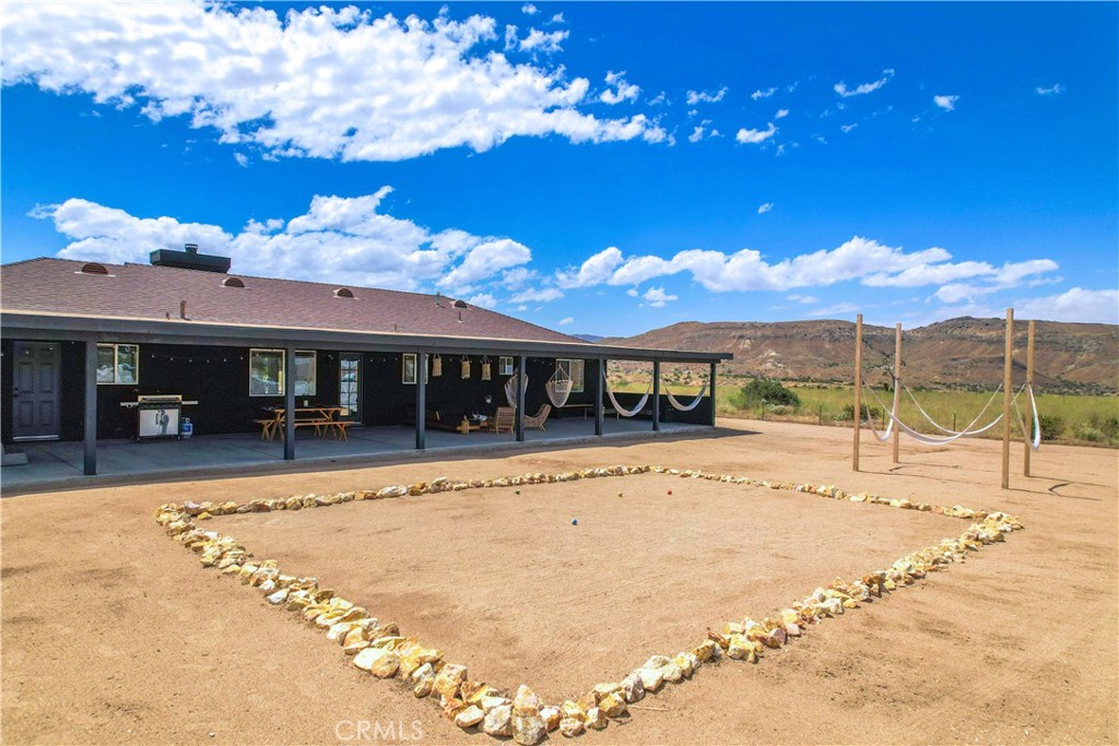 5415 Red Ryder Rd, Pioneertown, CA 92268
