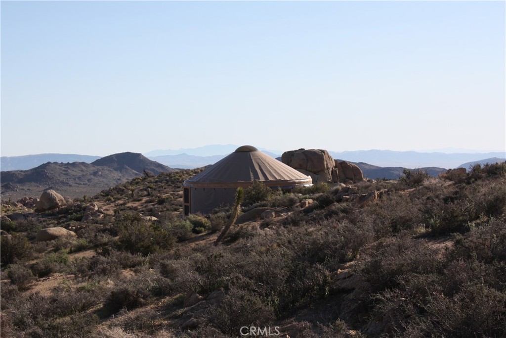 52588 Blackbrush Rd, Pioneertown, CA 92268