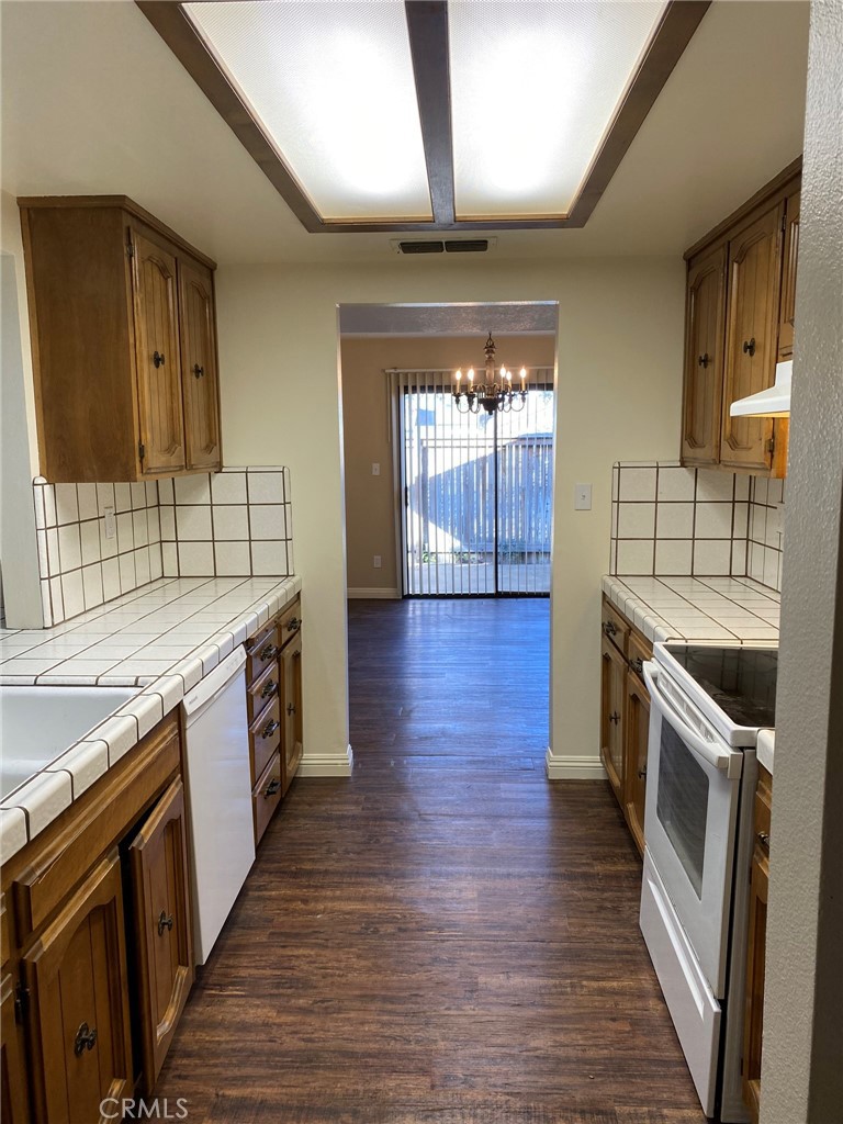 4619 N Emerson, Fresno, CA 93722