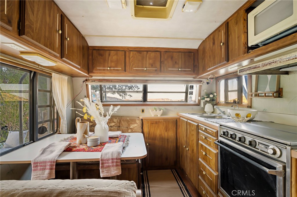 50285 Burns Canyon, Pioneertown, CA 92268