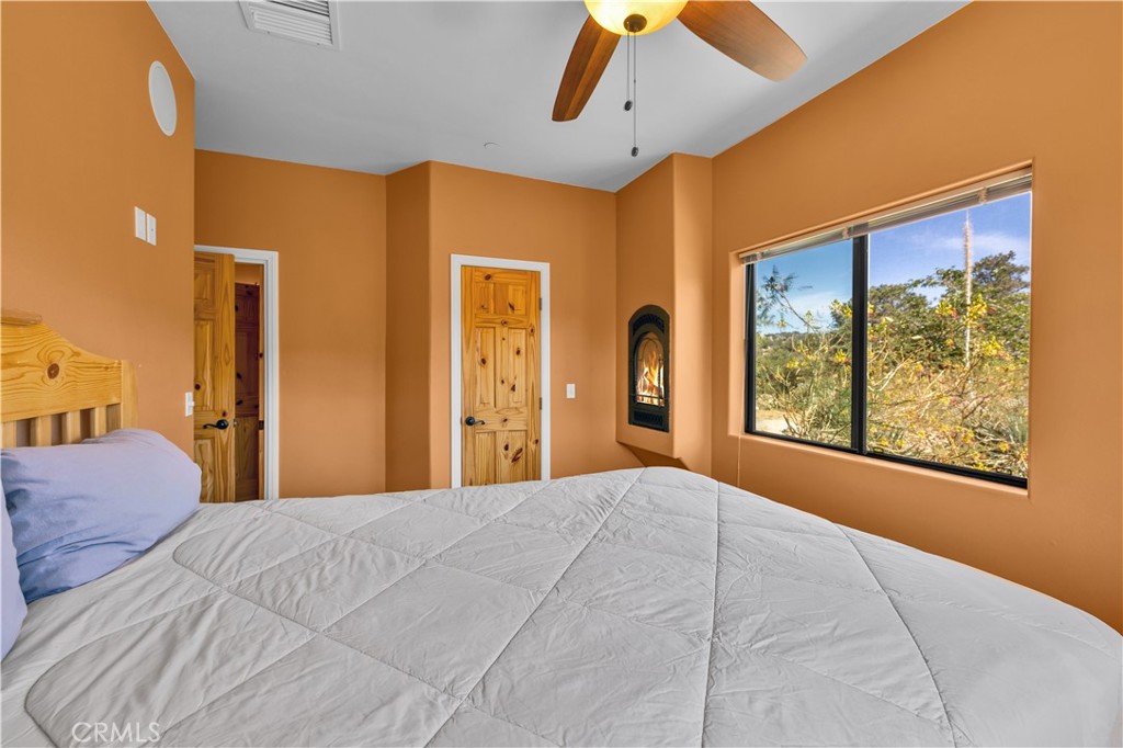 48620 Madison Rd, Pioneertown, CA 92268