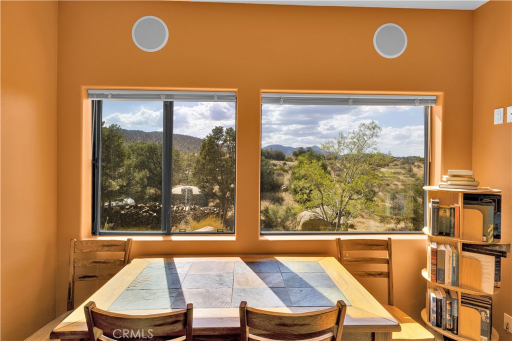 48620 Madison Rd, Pioneertown, CA 92268