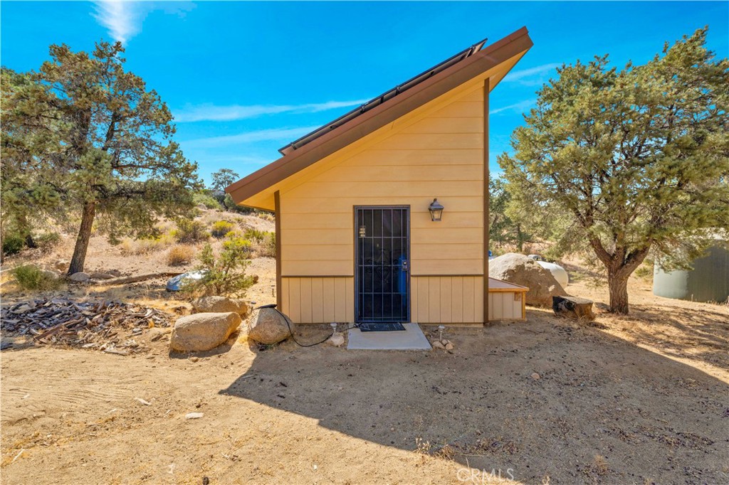 48620 Madison Rd, Pioneertown, CA 92268