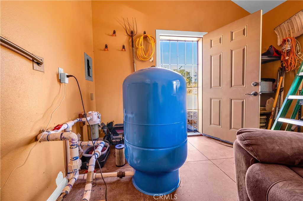 48620 Madison Rd, Pioneertown, CA 92268