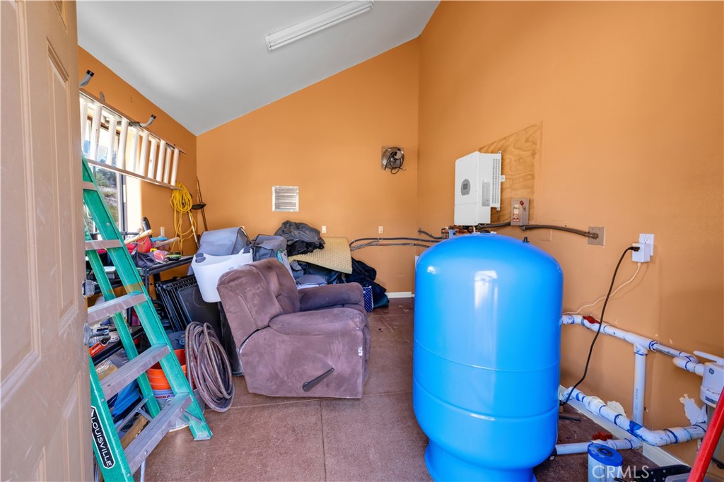 48620 Madison Rd, Pioneertown, CA 92268