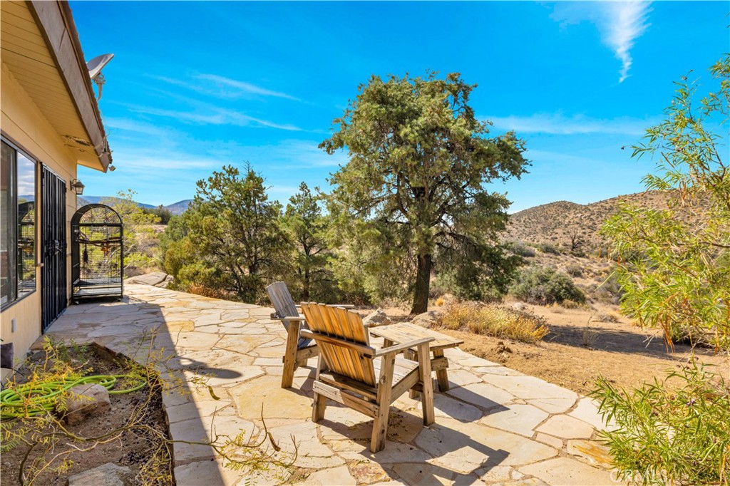 48620 Madison Rd, Pioneertown, CA 92268