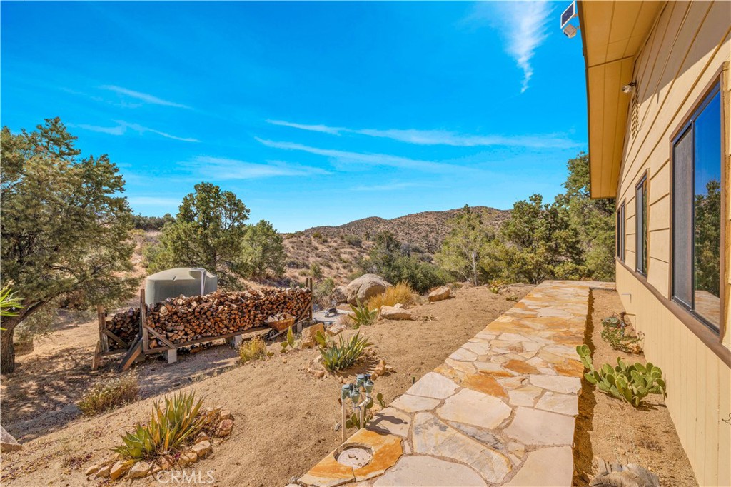 48620 Madison Rd, Pioneertown, CA 92268