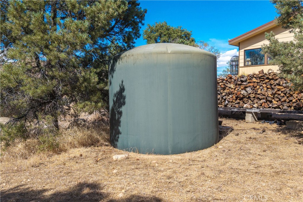 48620 Madison Rd, Pioneertown, CA 92268