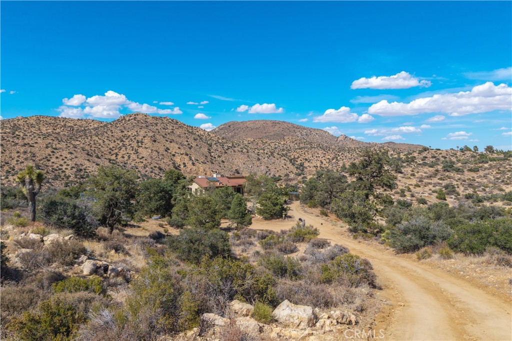 48620 Madison Rd, Pioneertown, CA 92268
