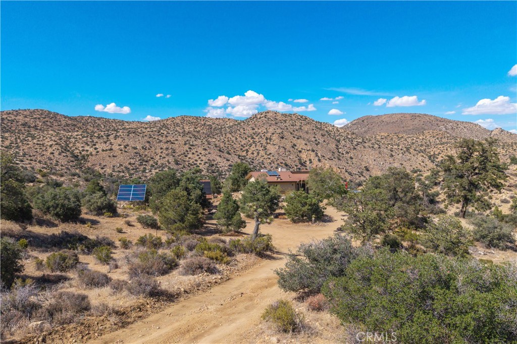 48620 Madison Rd, Pioneertown, CA 92268