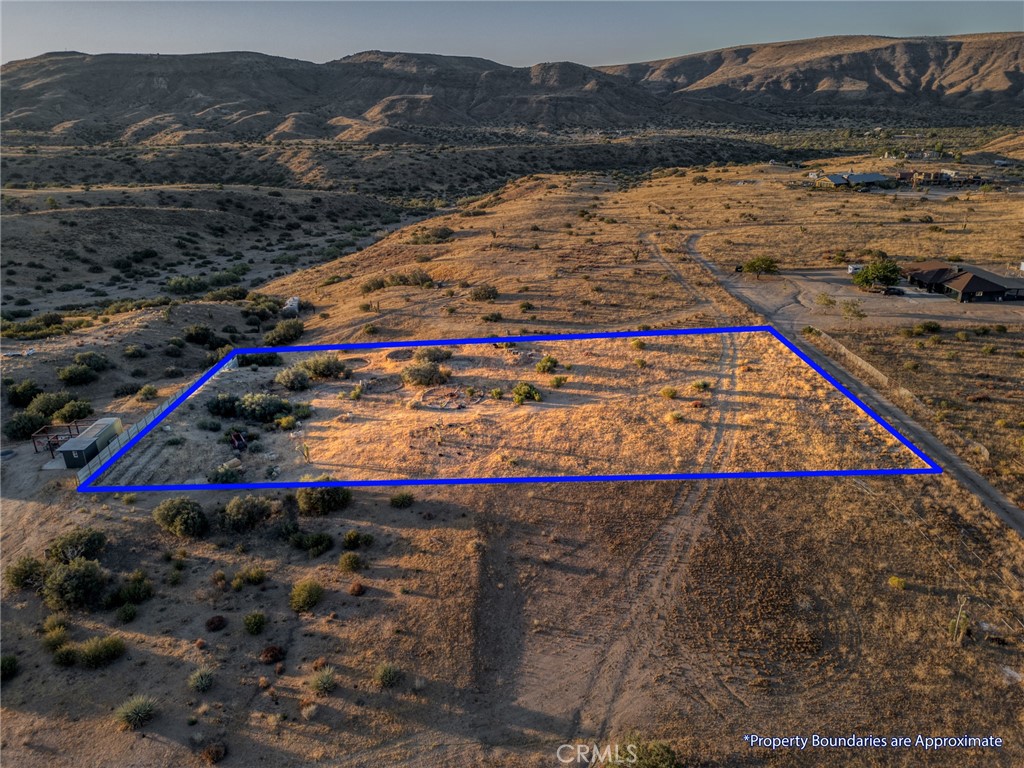 5430 Red Ryder Rd, Pioneertown, CA 92268