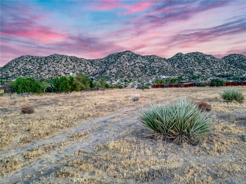5430 Red Ryder Rd, Pioneertown, CA 92268