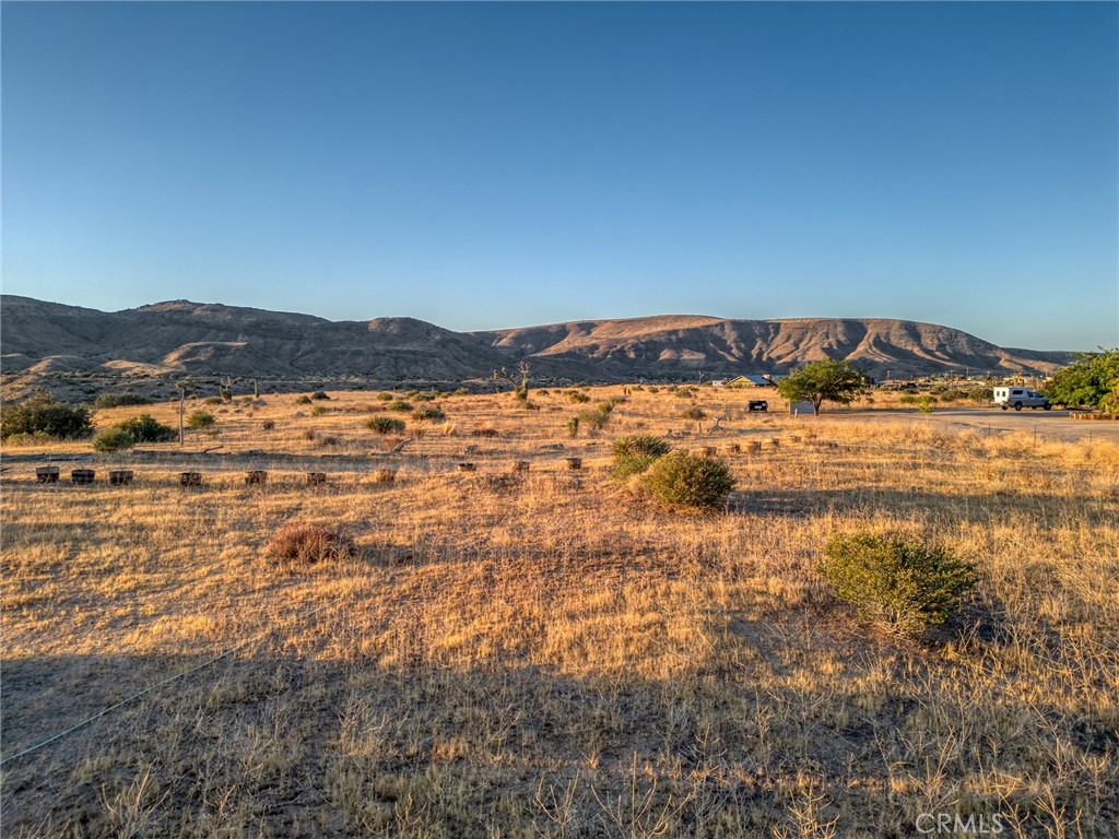 5430 Red Ryder Rd, Pioneertown, CA 92268