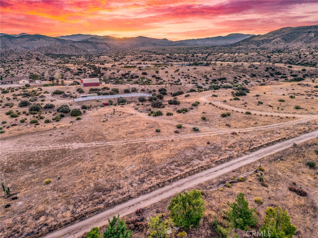 5450 Red Ryder Rd, Pioneertown, CA 92268