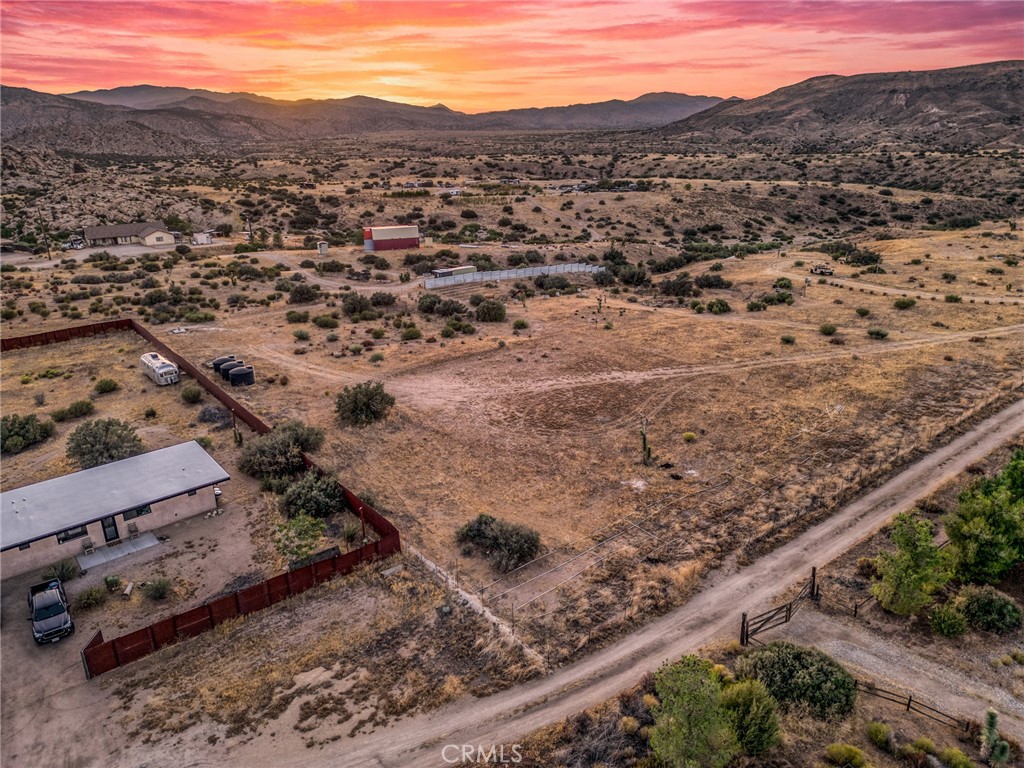 5450 Red Ryder Rd, Pioneertown, CA 92268